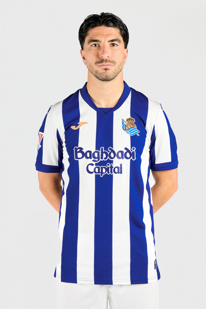 Camiseta Real Sociedad local 2026/27 - vista de modelo